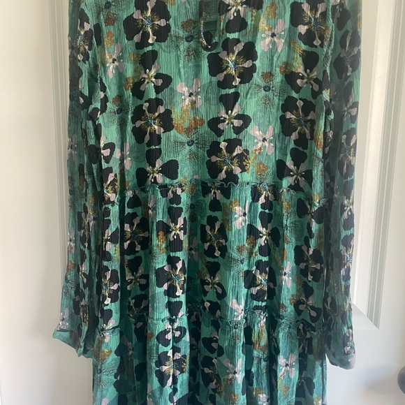 Knox rose med green printed dress - Picture 4 of 4